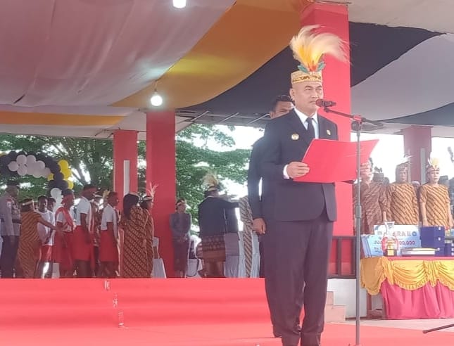 Pimpin Upacara HUT Kabupaten Kepulauan Aru ke 22 Tahun