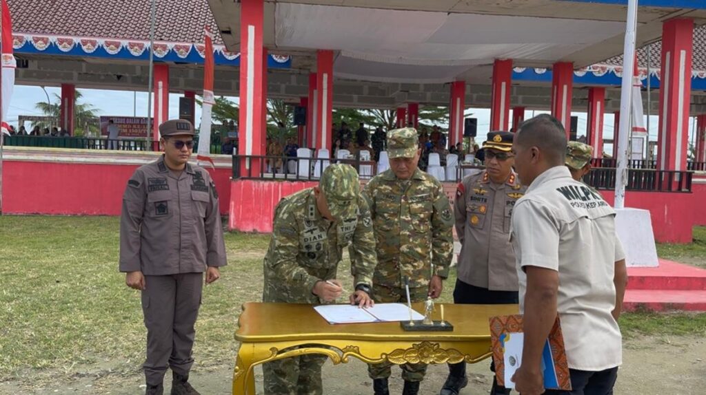 Bupati Aru memimpin upacara pembukaan TMMD ke-127 dan menyatakan dukungan penuh terhadap kegiatan pembangunan daerah.
