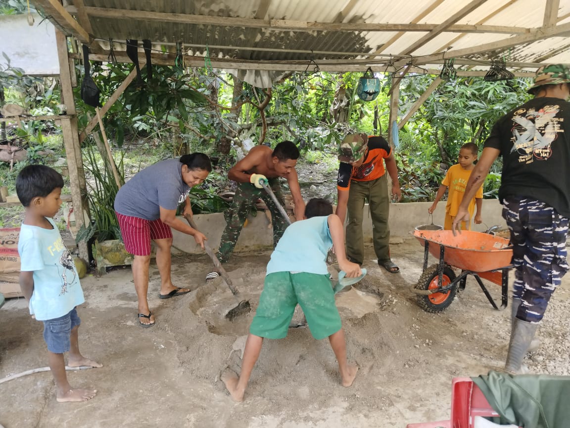 Satgas TMMD Kodim 1503/Tual mempercepat pembangunan fisik RTLH di lokasi sasaran.