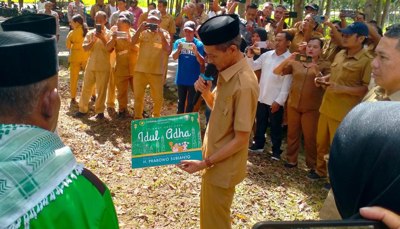 Serahkan 6 EKor Hewan Qurban Moh. Djumpa Sebut Ibadah Qurban Memiliki Dua Dimensi Utama