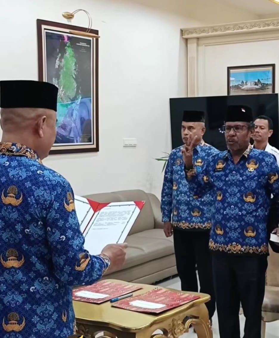 Bupati Aru Lantik Adolof Pokar sebagai Kepala BPKAD Fokus Benahi Tata Kelola Keuangan Daerah