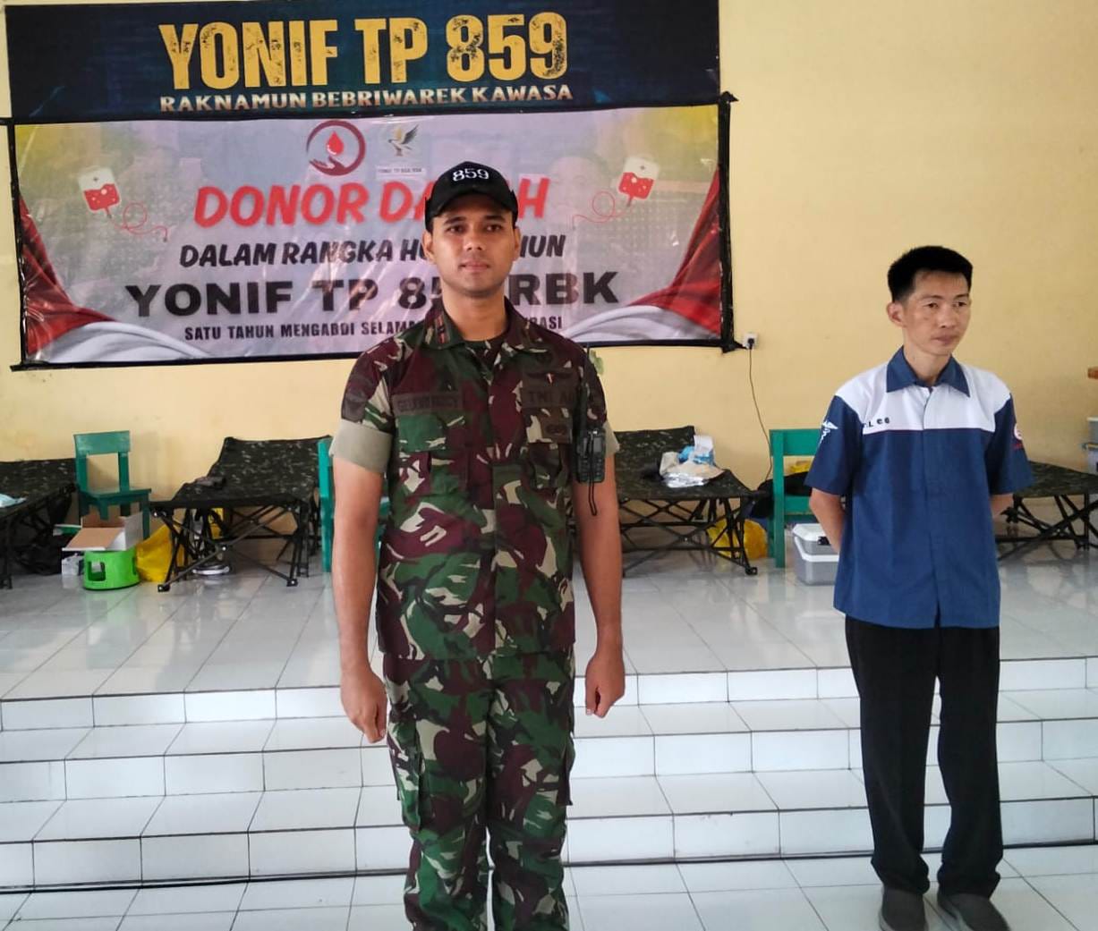 Sambut HUT ke- 1, Yonif TP 859/RBK Gelar Baksos Kesehatan Bagi Masyarakat Supiori