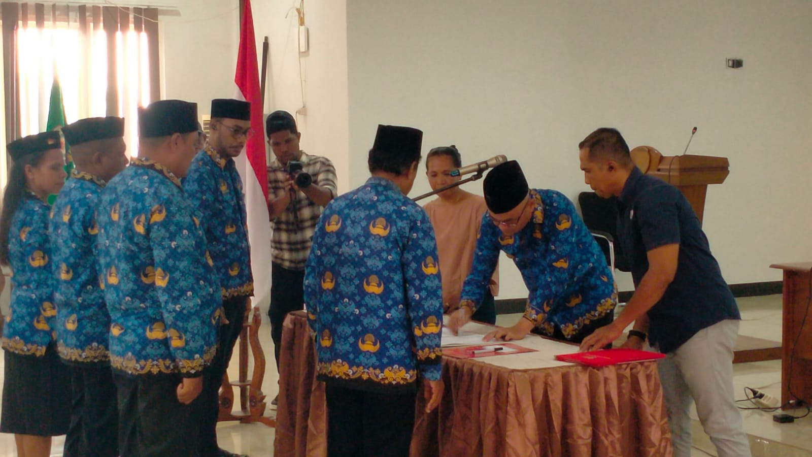 Bupati Kaidel Lantik 48 Kepala Sekolah SD, Tegaskan Evaluasi Total Dana BOS dan Disiplin Guru